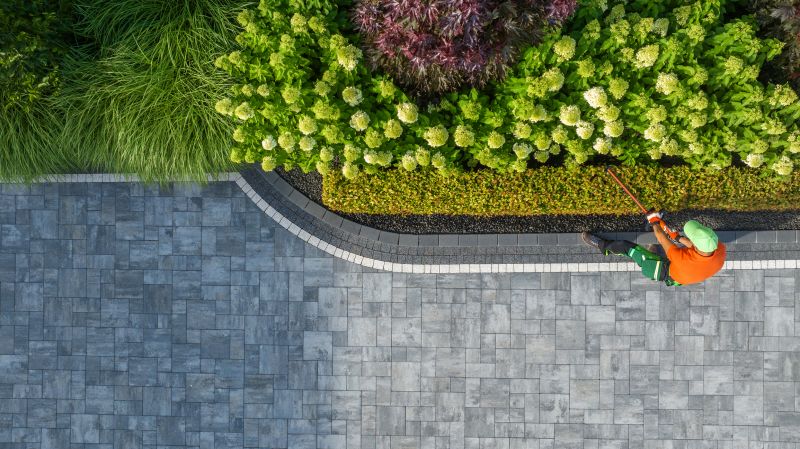 Commercial Shrub Trimming in Honolulu, HI
